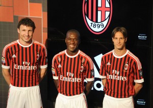 PRESENTAZIONI MAGLIE MILAN STAGIONE 2011-2012